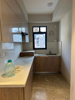 Furnished Amenities in 3 BHK Apartment at Smart World Orchard, Sector 61 – for Sale