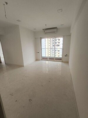 Room in 3 BHK Apartment at Ekta Tripolis, Goregaon West – for Sale