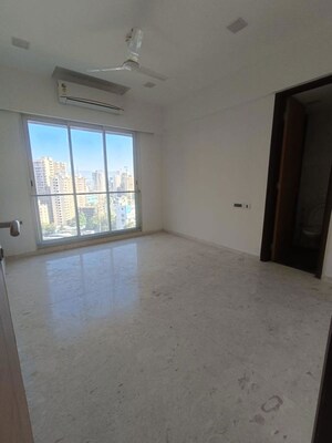 Room in 3 BHK Apartment at Ekta Tripolis, Goregaon West – for Sale