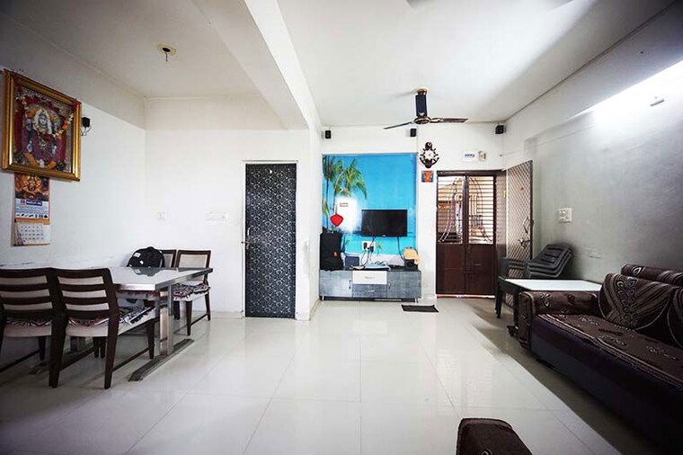Living Room, ranip 2 Bedroom 130 Sq.Yd. Apartment In Ranip Ahmedabad 10501259