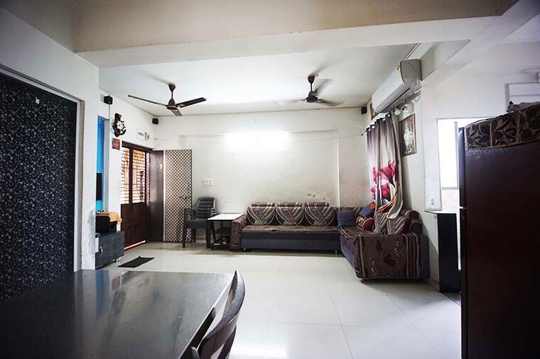 Bedroom, ranip 2 Bedroom 130 Sq.Yd. Apartment In Ranip Ahmedabad 10501259