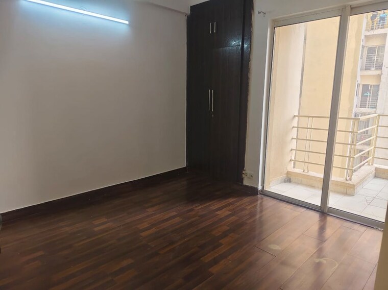Room, paras-tierea 2 Bedroom 925 Sq.Ft. Apartment In Sector 137 Noida 10501290