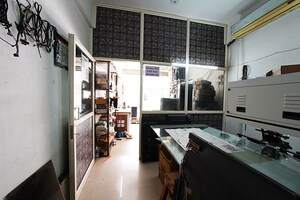 Gym in  Shop at Chiloda – for Sale