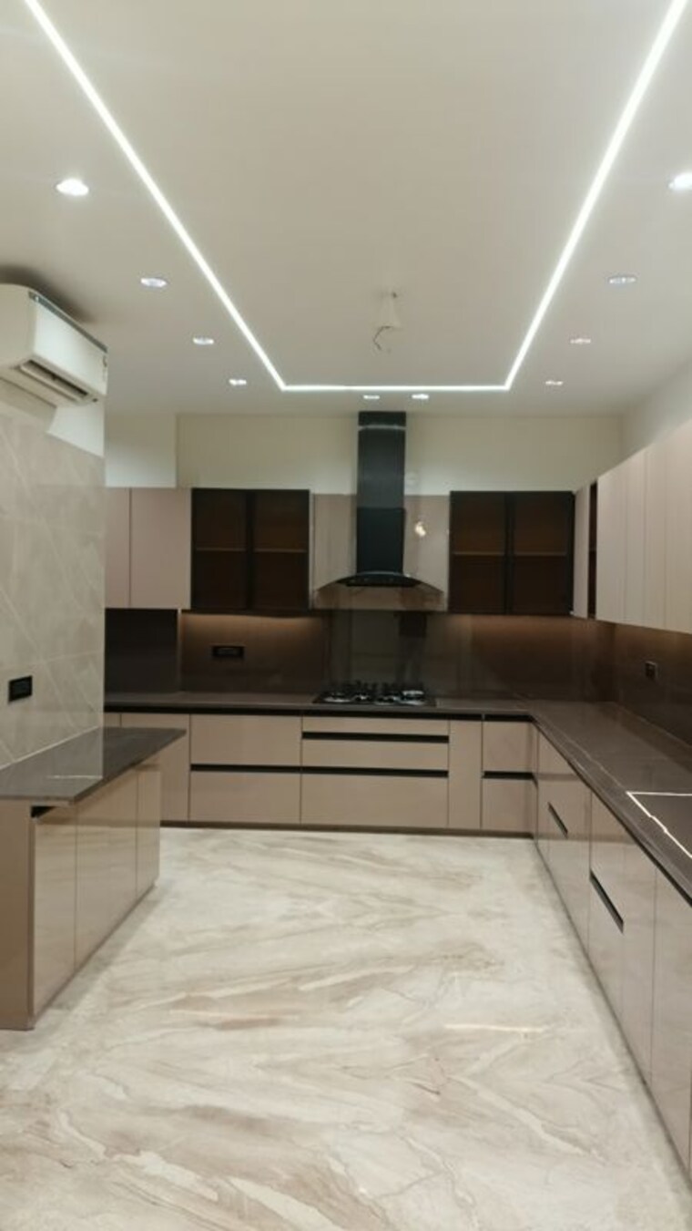 Kitchen, sector 50 4 Bedroom 3800 Sq.Yd. Builder Floor In Sector 50 Gurgaon 10501326
