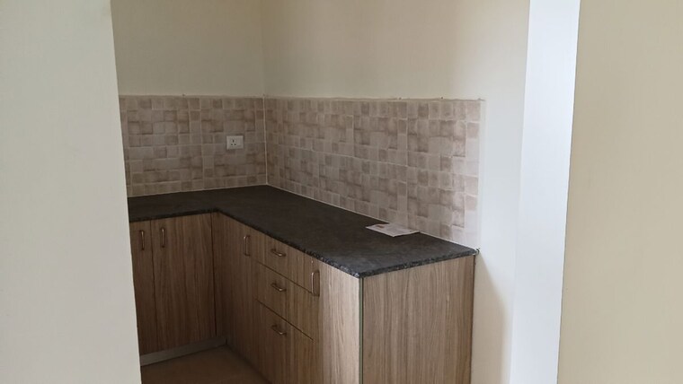 Kitchen, sector 75 3 Bedroom 1700 Sq.Ft. Apartment In Sector 75 Noida 10501348