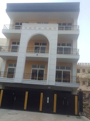 2 BHK Builder Floor – Exterior View View at Sushant Lok I - for Rent