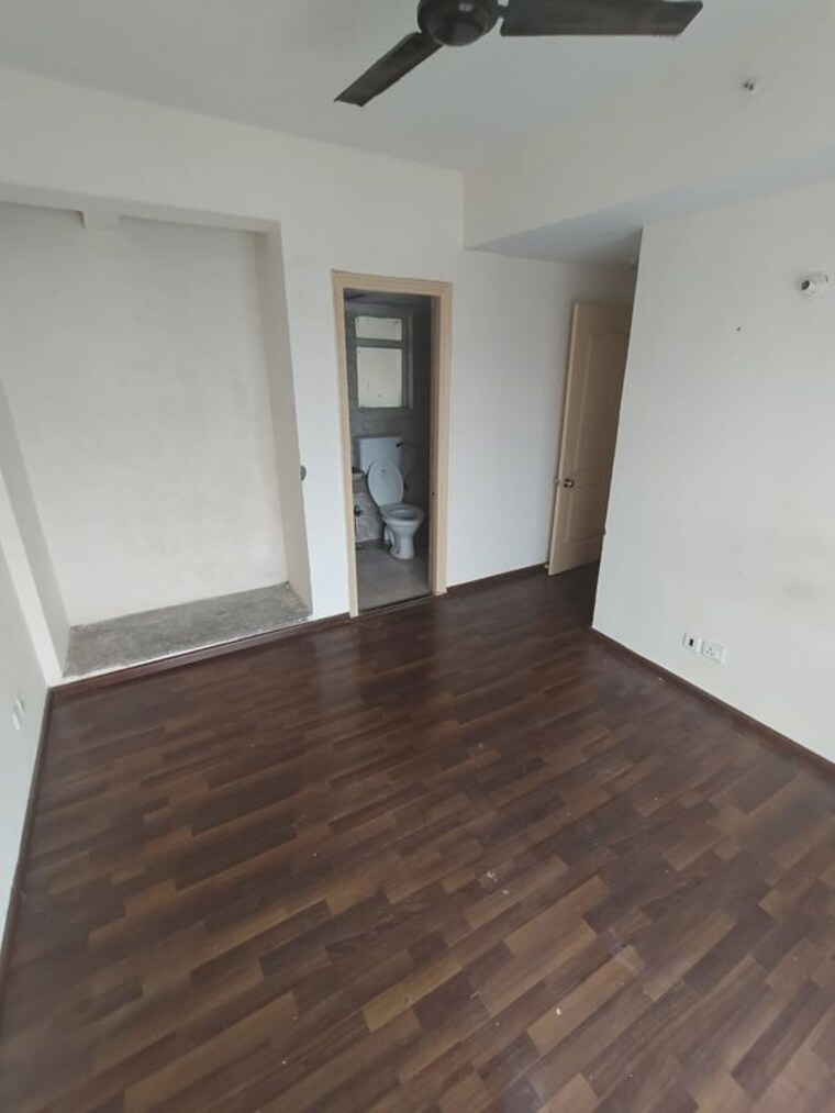 Room, paras-tierea 2 Bedroom 1195 Sq.Ft. Apartment In Sector 137 Noida 10501362