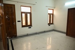 2 BHK Builder Floor For Rent in Ballupur