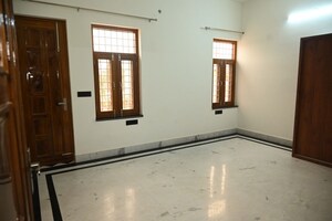 2 BHK Builder Floor For Rent in Ballupur
