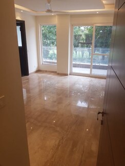 4 BHK Builder Floor For Rent in Suncity