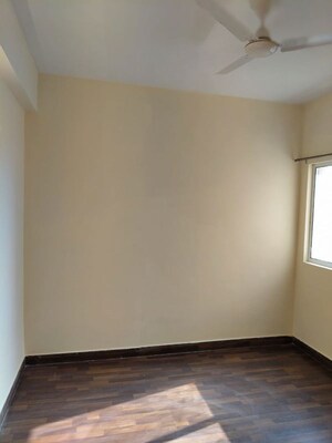Room in 3 BHK Apartment at Paras Tierea, Sector 137 – for Sale
