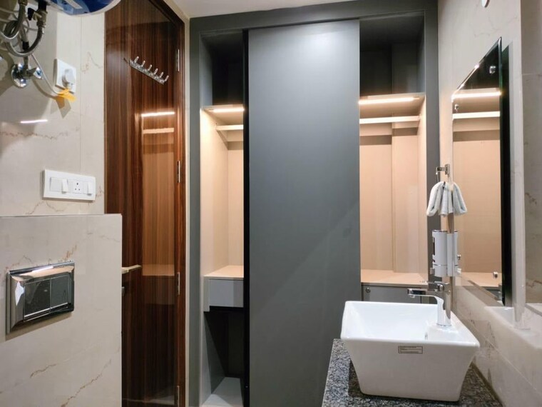 Bathroom, sushant lok iii 4 Bedroom 2450 Sq.Ft. Builder Floor In Sushant Lok Iii Gurgaon 10501405