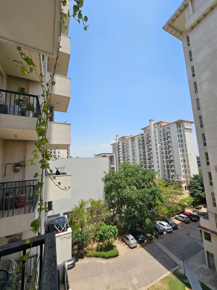 Exterior View, emaar-emerald-floors-select 4 Bedroom 3150 Sq.Ft. Apartment In Sector 65 Gurgaon 10501424