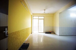 Room in 3 BHK Apartment at Hathijan – for Sale