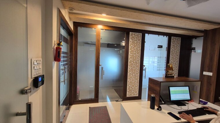 Team Area, dwarkapuri Commercial Office Space 3300 Sq.Ft. In Dwarkapuri Indore 10501258