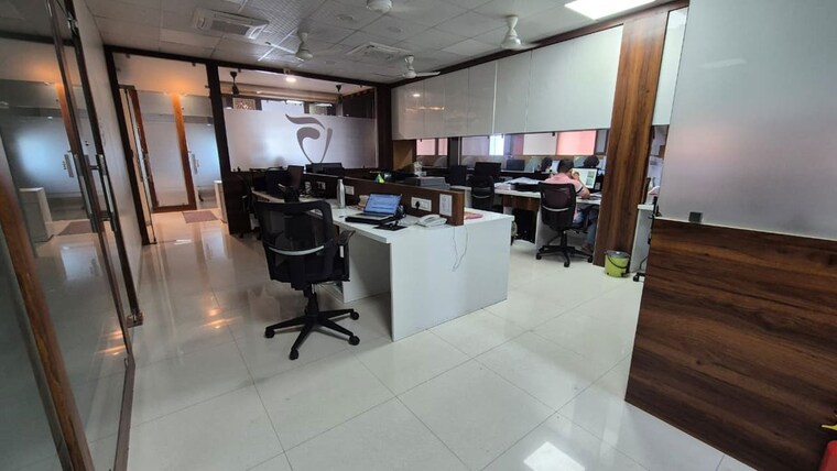 Team Area, dwarkapuri Commercial Office Space 3300 Sq.Ft. In Dwarkapuri Indore 10501258