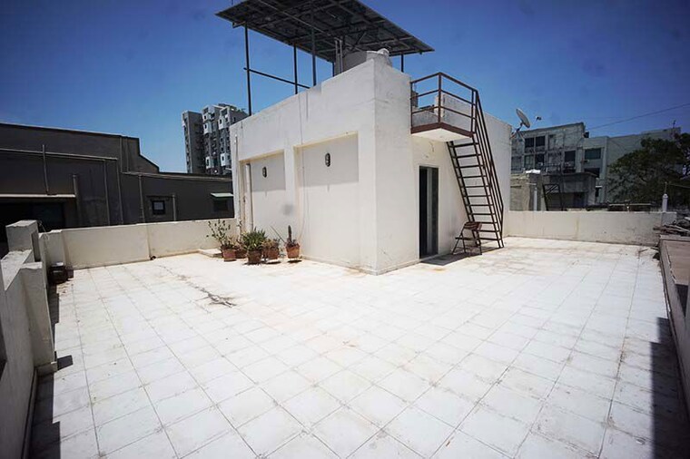 Exterior View, naranpura 5 Bedroom 187 Sq.Yd. Independent House In Naranpura Ahmedabad 10501443