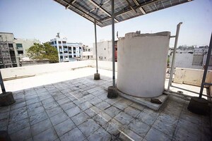 Parking in 5 BHK Independent House at Naranpura – for Sale