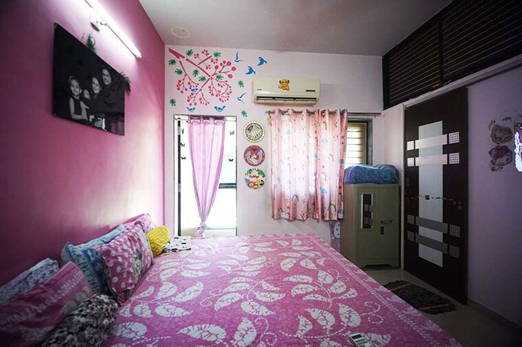 Bedroom, naranpura 5 Bedroom 187 Sq.Yd. Independent House In Naranpura Ahmedabad 10501443