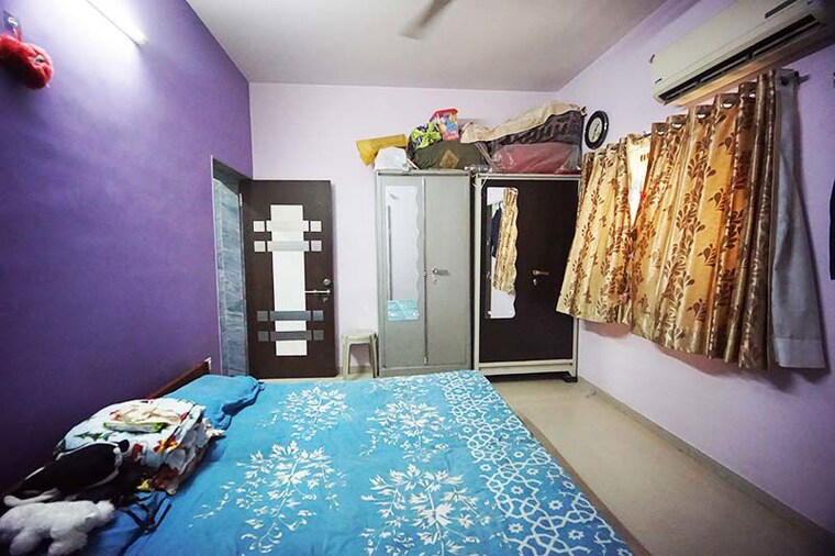 Bedroom, naranpura 5 Bedroom 187 Sq.Yd. Independent House In Naranpura Ahmedabad 10501443
