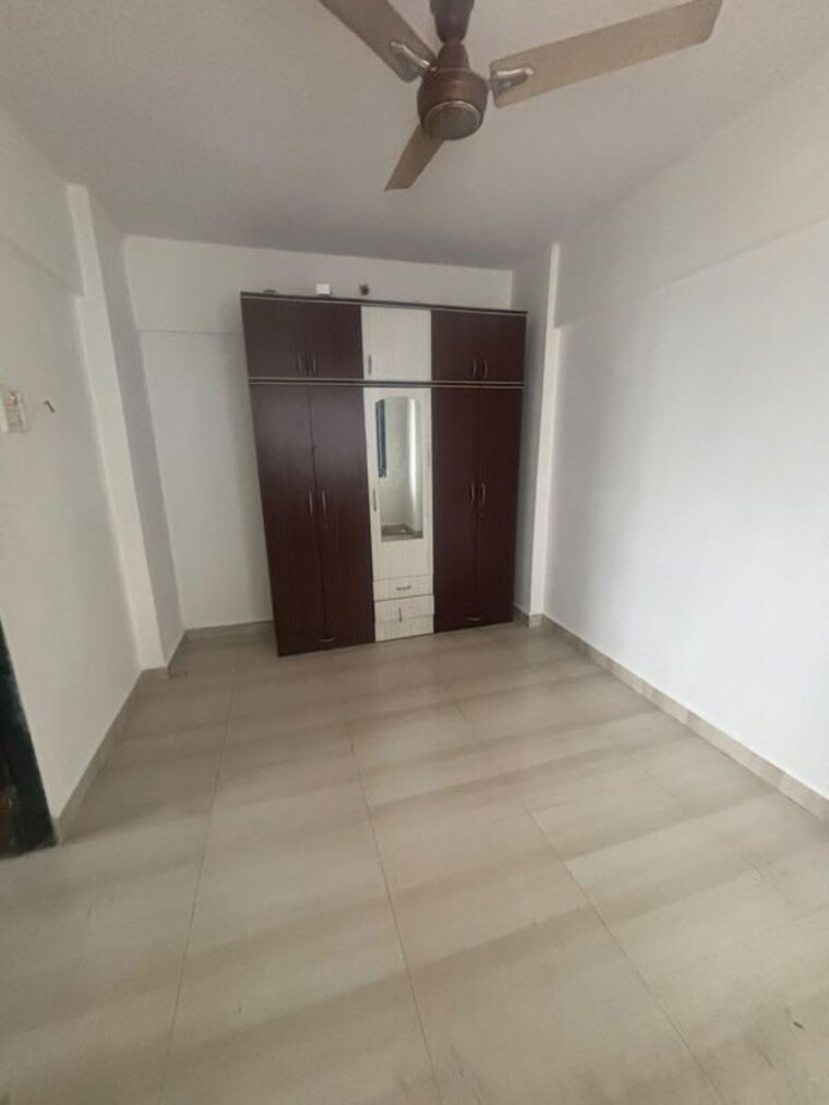 Room, kharigaon 1 Bedroom 600 Sq.Ft. Apartment In Kharigaon Thane 10501447