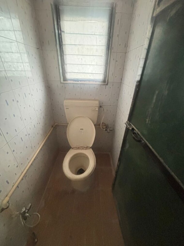 Bathroom, kharigaon 1 Bedroom 600 Sq.Ft. Apartment In Kharigaon Thane 10501447