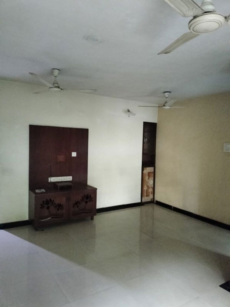 Room, cosmos-park 2 Bedroom 620 Sq.Ft. Apartment In Ghodbunder Road Thane 10501384
