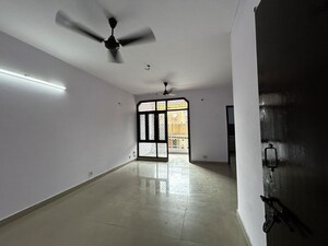Room in 3 BHK Apartment at Dwarka – for Sale