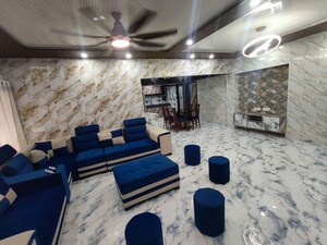 Team Area in 5 BHK Apartment at Crystal Isle Apartment, Goregaon East – for Rent