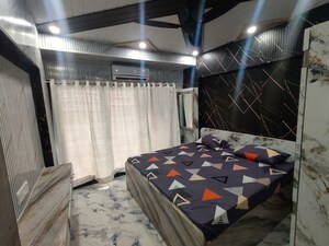 Team Area in 5 BHK Apartment at Crystal Isle Apartment, Goregaon East – for Rent