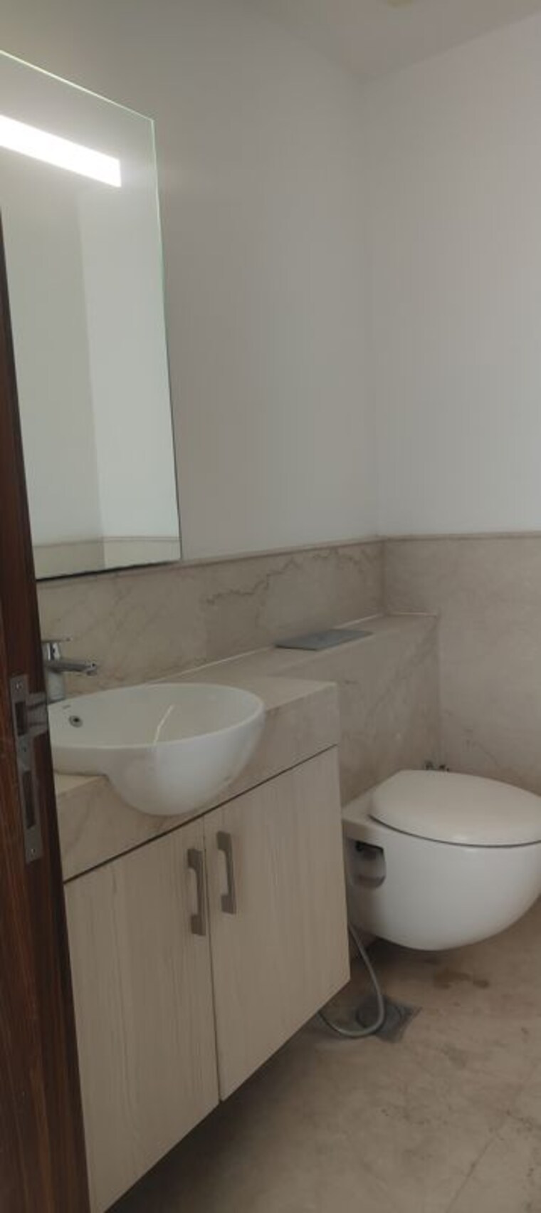 Bathroom, emaar-emerald-floors-select 4 Bedroom 3150 Sq.Ft. Apartment In Sector 65 Gurgaon 10501462