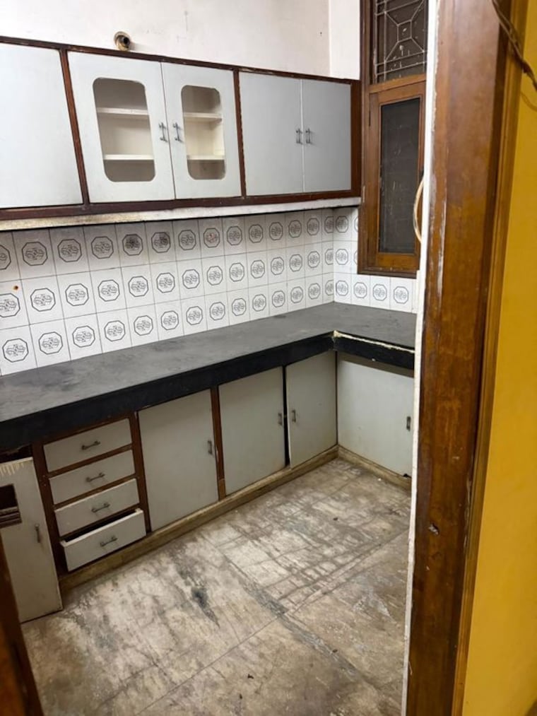 Kitchen, khirki extension 3 Bedroom 150 Sq.Yd. Builder Floor In Khirki Extension Delhi 10501453