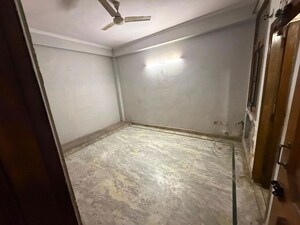 Room in 3 BHK Builder Floor at Khirki Extension – for Rent