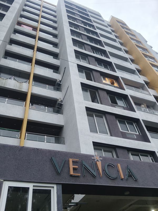 2 BHK 850 Sq.Ft. Apartment in Majestique Signature Tower Phase 2