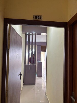 Building Lobby in 4 BHK Builder Floor at Dlf Phase ii – for Rent