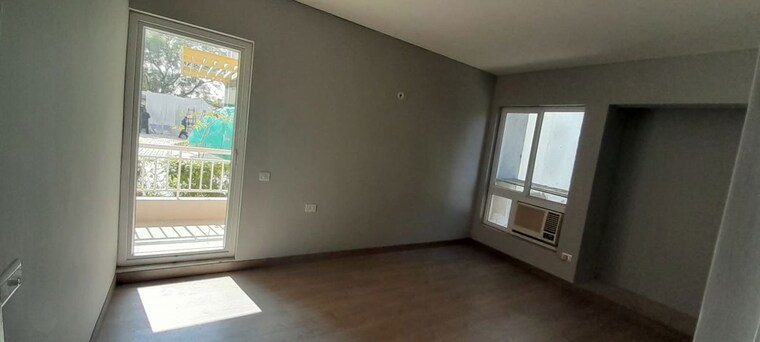 Room, silverglades-the-melia-first-citizen 2.5 Bedroom 1425 Sq.Ft. Apartment In Sohna Sector 35 Gurgaon 10501517