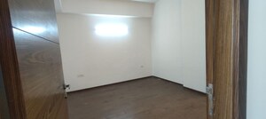 Room in 4 BHK Apartment at Emaar Emerald Floors Select, Sector 65 – for Rent