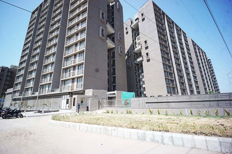 Exterior View, narol 3 Bedroom 140 Sq.Yd. Apartment In Narol Ahmedabad 10501466