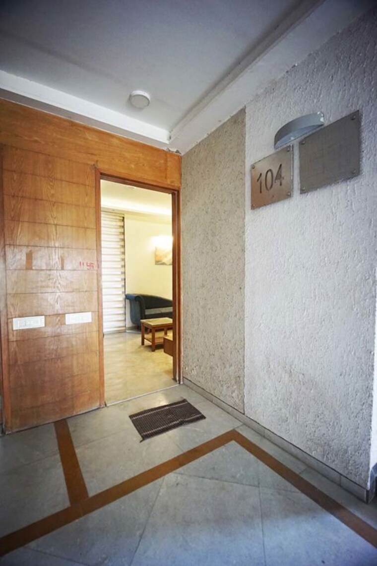 Room, narol 3 Bedroom 140 Sq.Yd. Apartment In Narol Ahmedabad 10501466