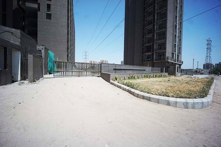 Balcony, narol 3 Bedroom 140 Sq.Yd. Apartment In Narol Ahmedabad 10501466