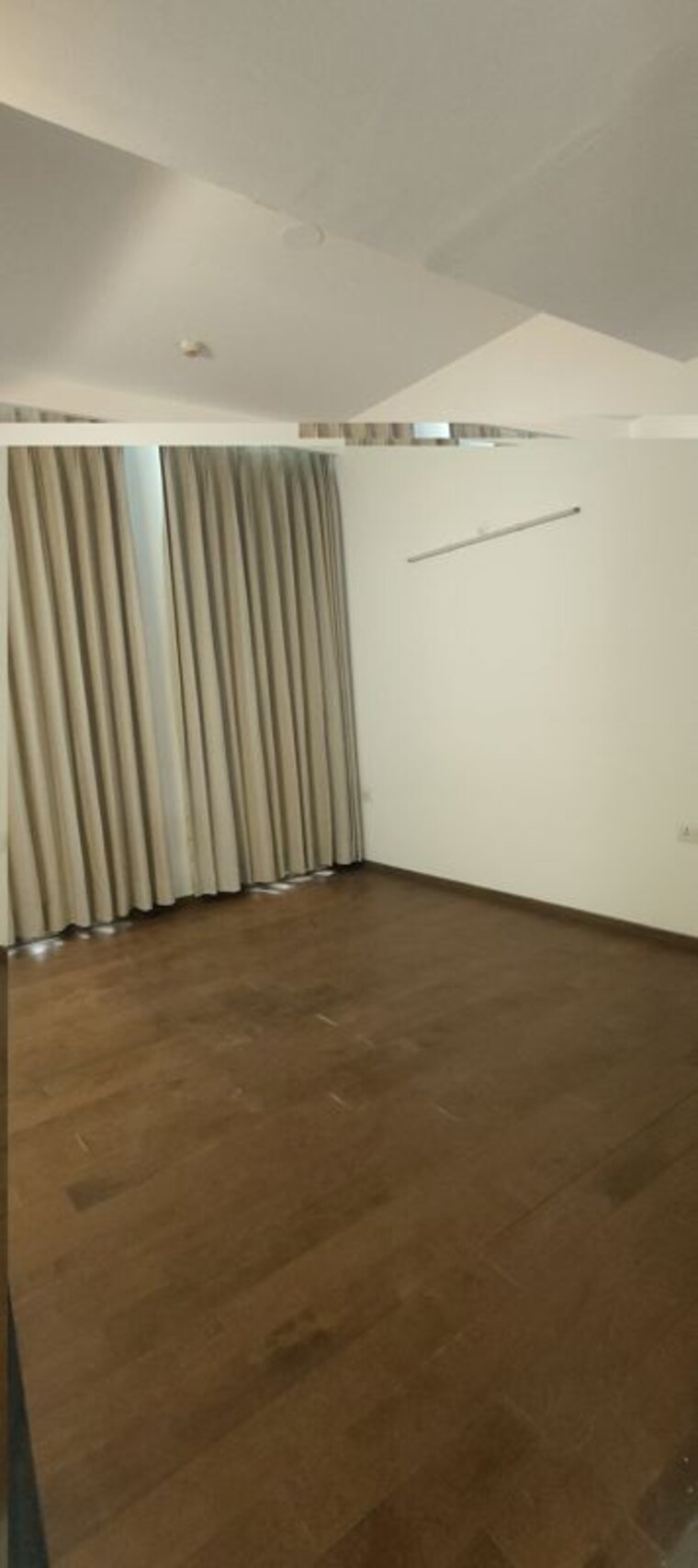 Room, emaar-emerald-floors-select 4 Bedroom 3600 Sq.Ft. Apartment In Sector 65 Gurgaon 10501540