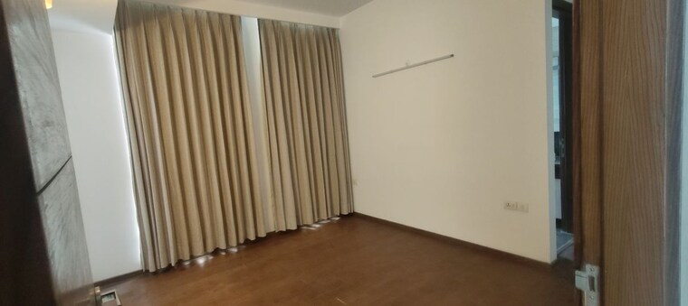 Room, emaar-emerald-floors-select 4 Bedroom 3600 Sq.Ft. Apartment In Sector 65 Gurgaon 10501540
