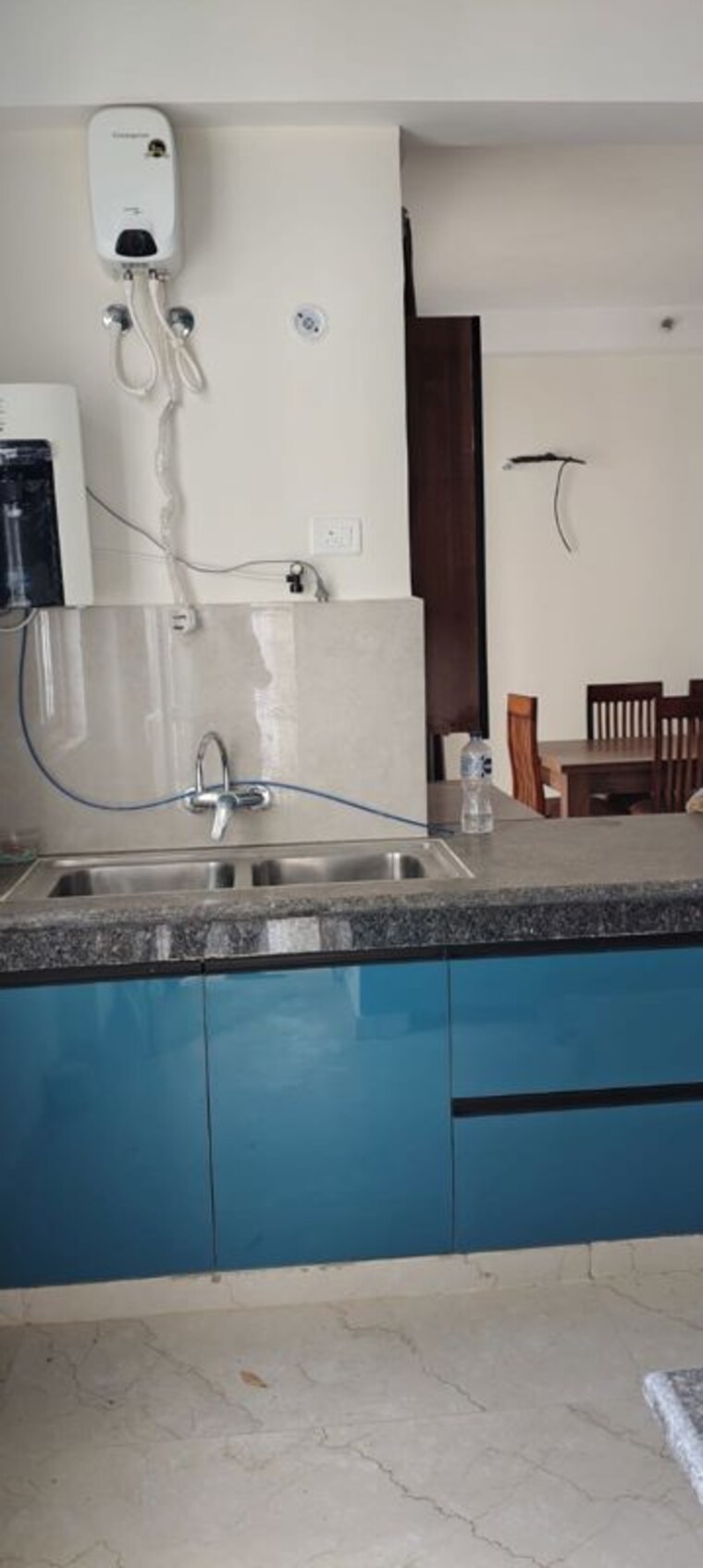 Kitchen, crest-golf-ridge-tower 4 Bedroom 2880 Sq.Ft. Apartment In Amar Shaheed Path Lucknow 10501546