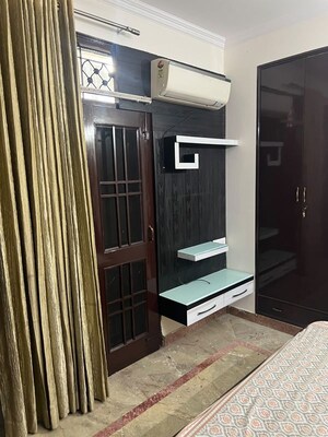 3 BHK Apartment – Exterior View View at Shanti Kunj Noida, Sector 61 - for Rent