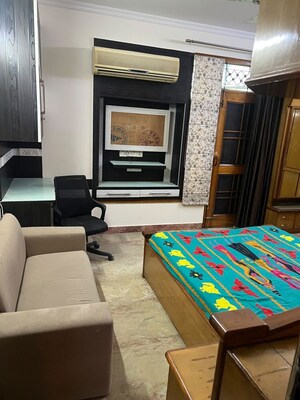 Bedroom in 3 BHK Apartment at Shanti Kunj Noida, Sector 61 – for Rent