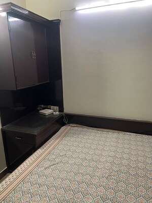 Bedroom in 3 BHK Apartment at Shanti Kunj Noida, Sector 61 – for Rent