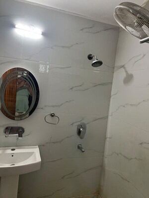 Bathroom in 3 BHK Apartment at Shanti Kunj Noida, Sector 61 – for Rent