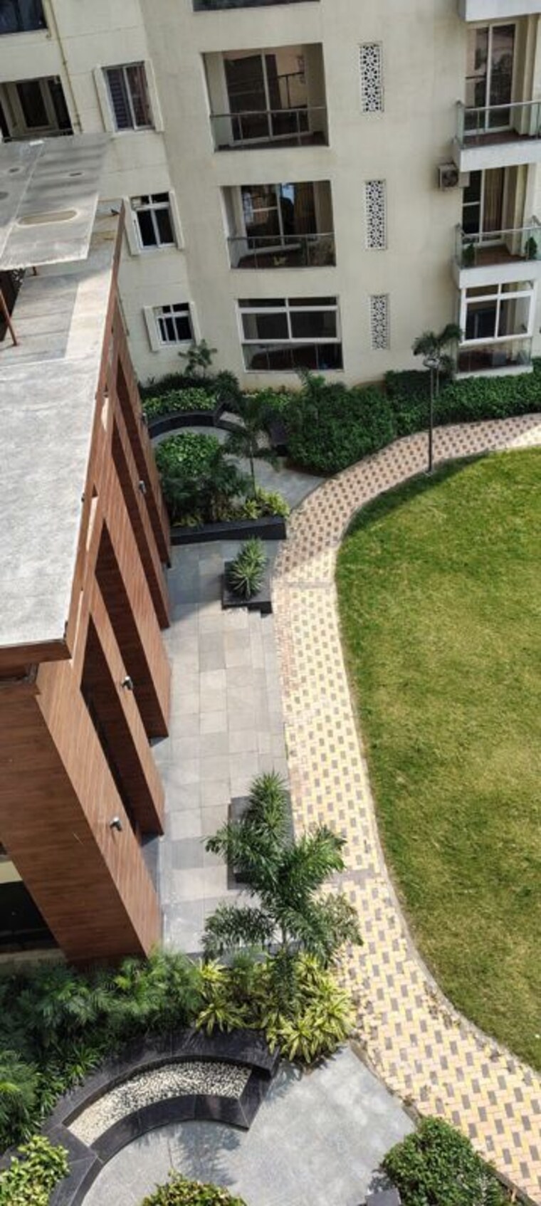 Balcony, crest-golf-ridge-tower 4 Bedroom 2800 Sq.Ft. Apartment In Amar Shaheed Path Lucknow 10501549