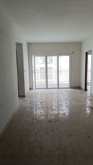 Room in 3 BHK Apartment at Rekjuani – for Sale