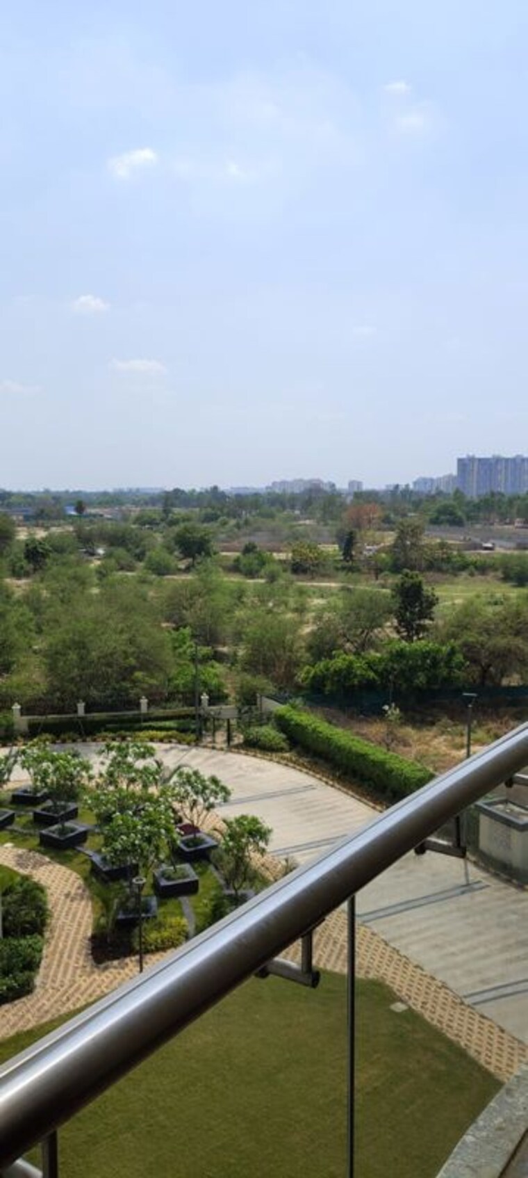 Garden, crest-golf-ridge-tower 4 Bedroom 2880 Sq.Ft. Apartment In Amar Shaheed Path Lucknow 10501559